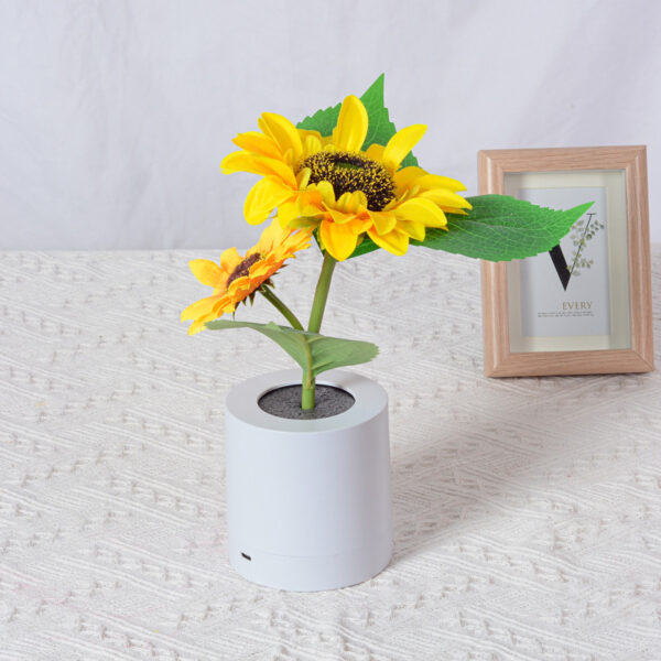 Rechargeable Sunflower Led Simulation Table Lamp - Image 10