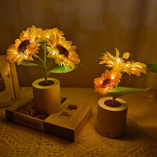 Rechargeable Sunflower Led Simulation Table Lamp - Image 4