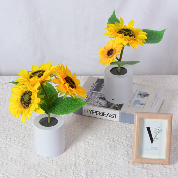 Rechargeable Sunflower Led Simulation Table Lamp - Image 5